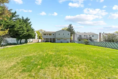 1059 Denton Avenue Manhasset Hills NY 11040