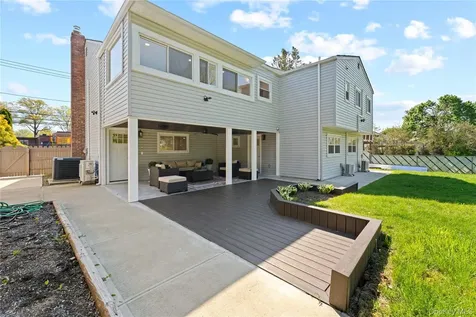 1059 Denton Avenue Manhasset Hills NY 11040
