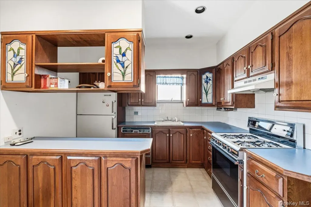 1228 80th Street Brooklyn NY 11228