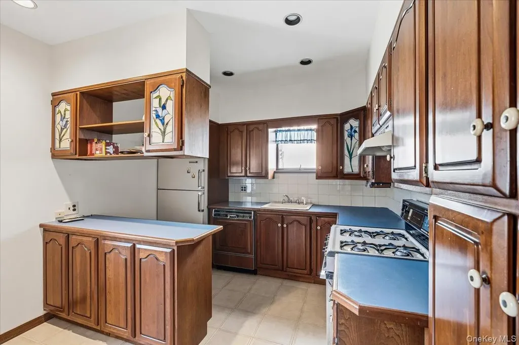 1228 80th Street Brooklyn NY 11228