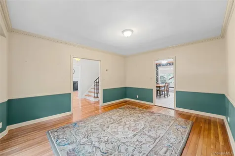 67 Raymond Place Hewlett NY 11557