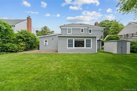67 Raymond Place Hewlett NY 11557