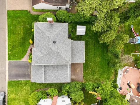 67 Raymond Place Hewlett NY 11557