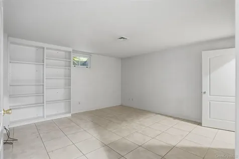 62 Riverview Mary Powell Port Ewen NY 12429