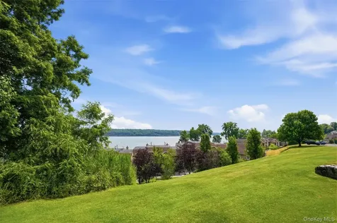 62 Riverview Mary Powell Port Ewen NY 12429