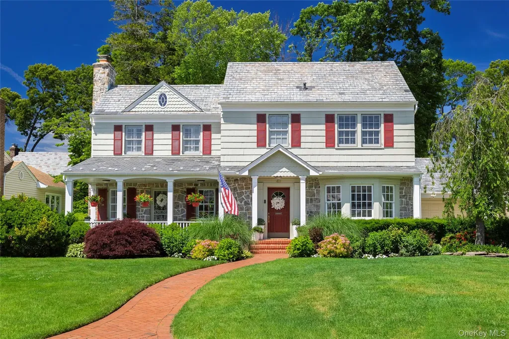 49 Andover Road Rockville Centre NY 11570