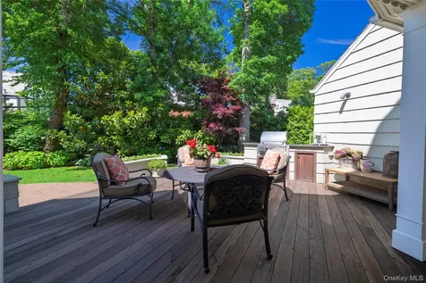 49 Andover Road Rockville Centre NY 11570