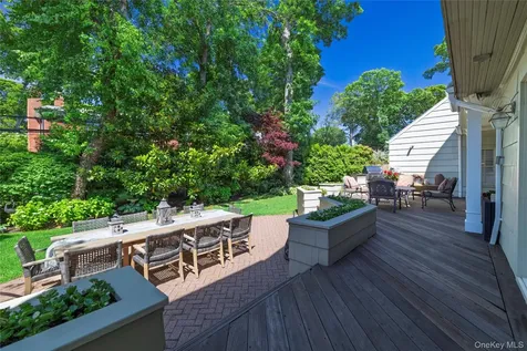 49 Andover Road Rockville Centre NY 11570
