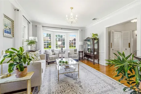 49 Andover Road Rockville Centre NY 11570