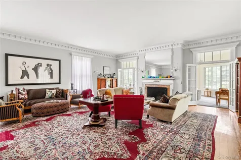 52 Piping Rock Road Locust Valley NY 11560