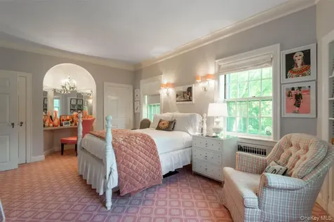 52 Piping Rock Road Locust Valley NY 11560