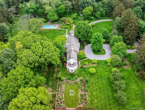 52 Piping Rock Road Locust Valley NY 11560