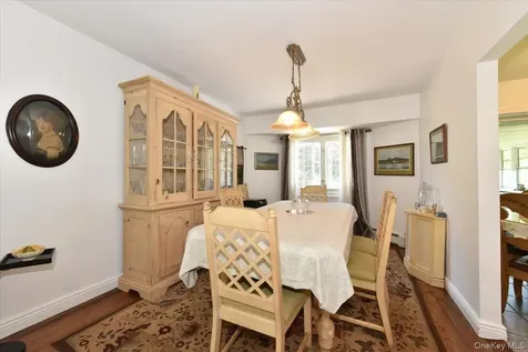 44 Peppermint Road Commack NY 11725