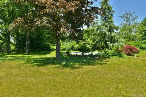 44 Peppermint Road Commack NY 11725