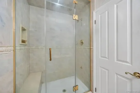 202 Captains Way Bay Shore NY 11706