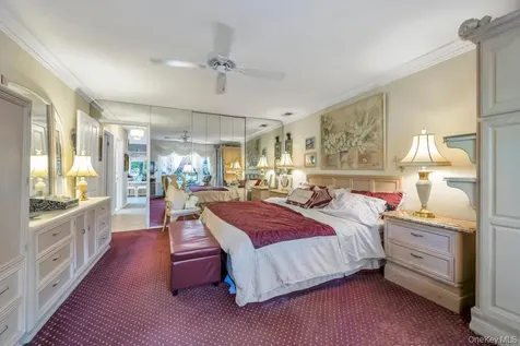 202 Captains Way Bay Shore NY 11706