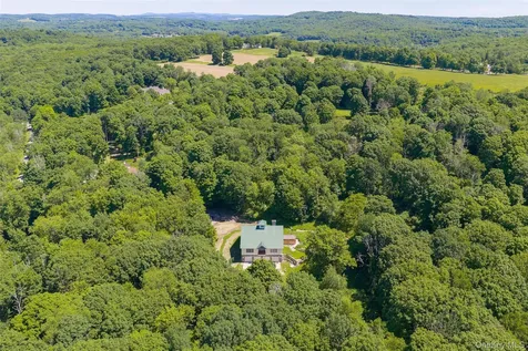 46 Hoxie Road Millbrook NY 12545