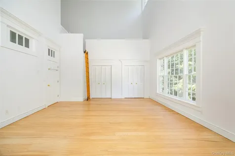46 Hoxie Road Millbrook NY 12545