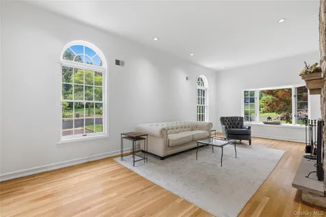 191 Beechmont Drive New Rochelle NY 10804