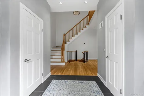 191 Beechmont Drive New Rochelle NY 10804