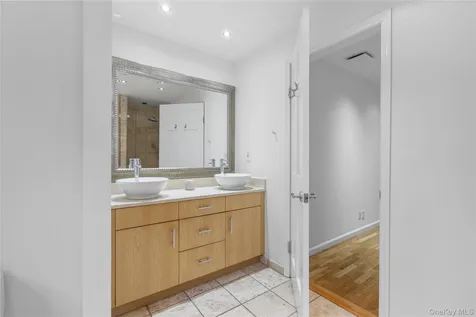 191 Beechmont Drive New Rochelle NY 10804