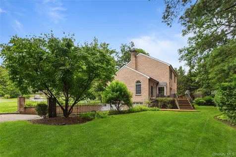 191 Beechmont Drive New Rochelle NY 10804
