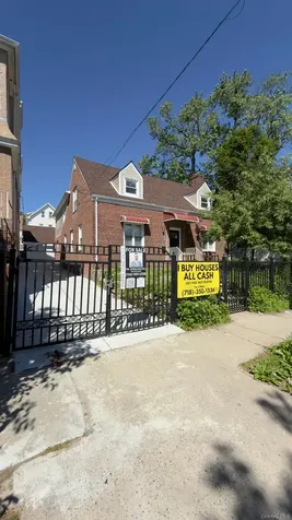 4077 Seton Avenue Bronx NY 10466