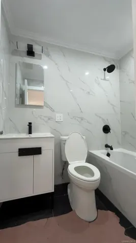 4077 Seton Avenue Bronx NY 10466