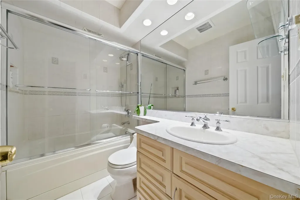 1853 Decatur Avenue North Bellmore NY 11710