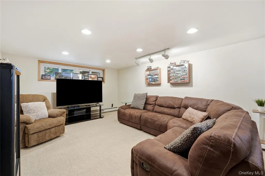 1853 Decatur Avenue North Bellmore NY 11710