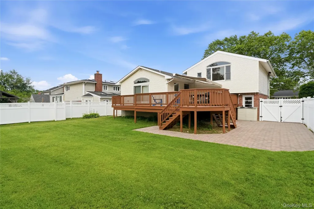 1853 Decatur Avenue North Bellmore NY 11710