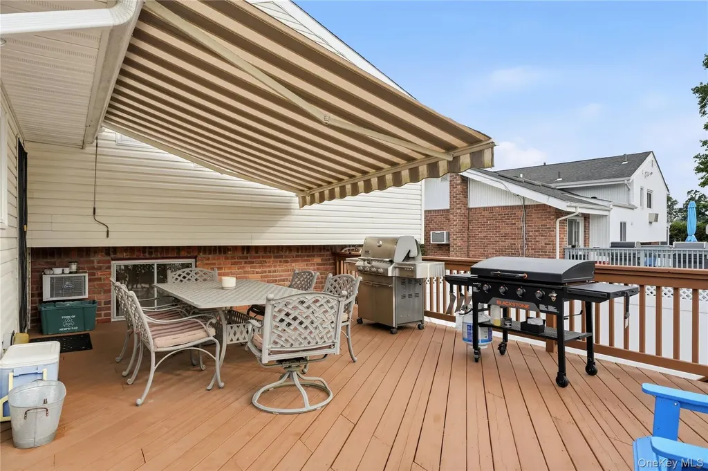1853 Decatur Avenue North Bellmore NY 11710