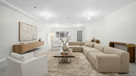 506 Van Nest Bronx NY 10460