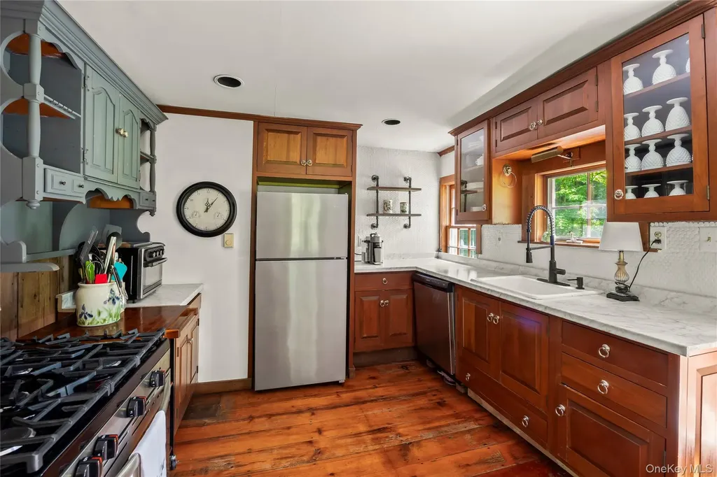2955 State Route 23 Hillsdale NY 12529