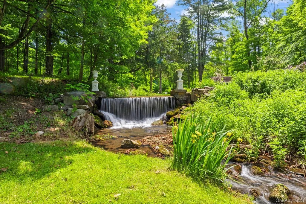 2955 State Route 23 Hillsdale NY 12529