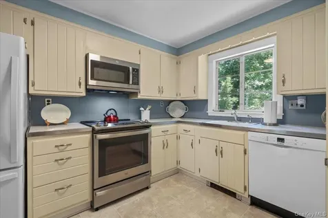 51 Laurel Drive Mount Kisco NY 10549