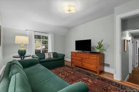 51 Laurel Drive Mount Kisco NY 10549