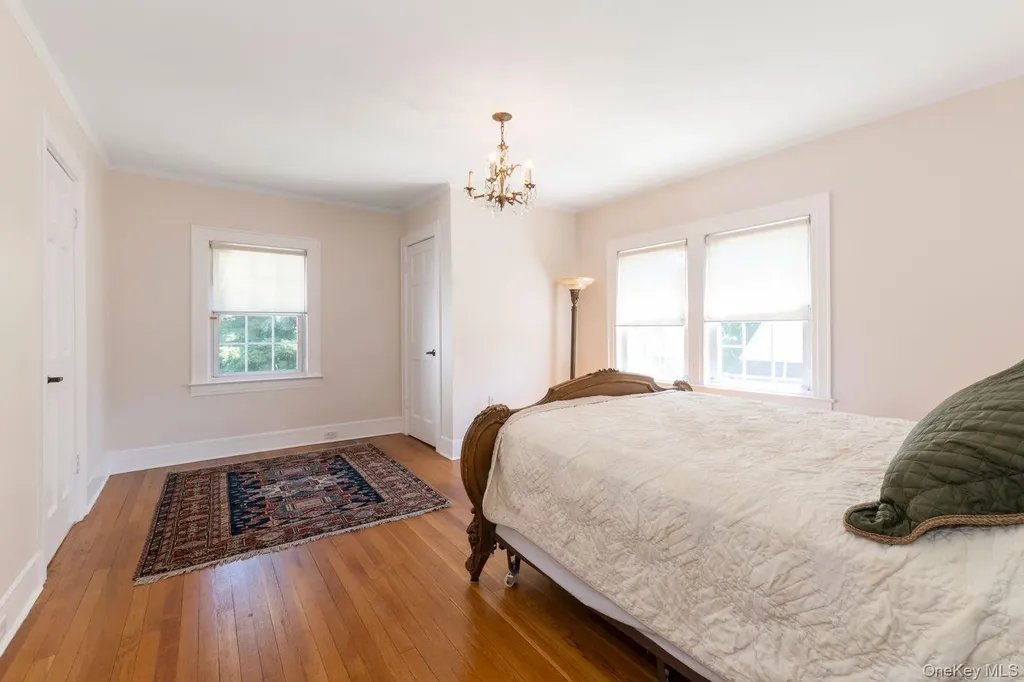 98 Washington Avenue S Lawrence NY 11559