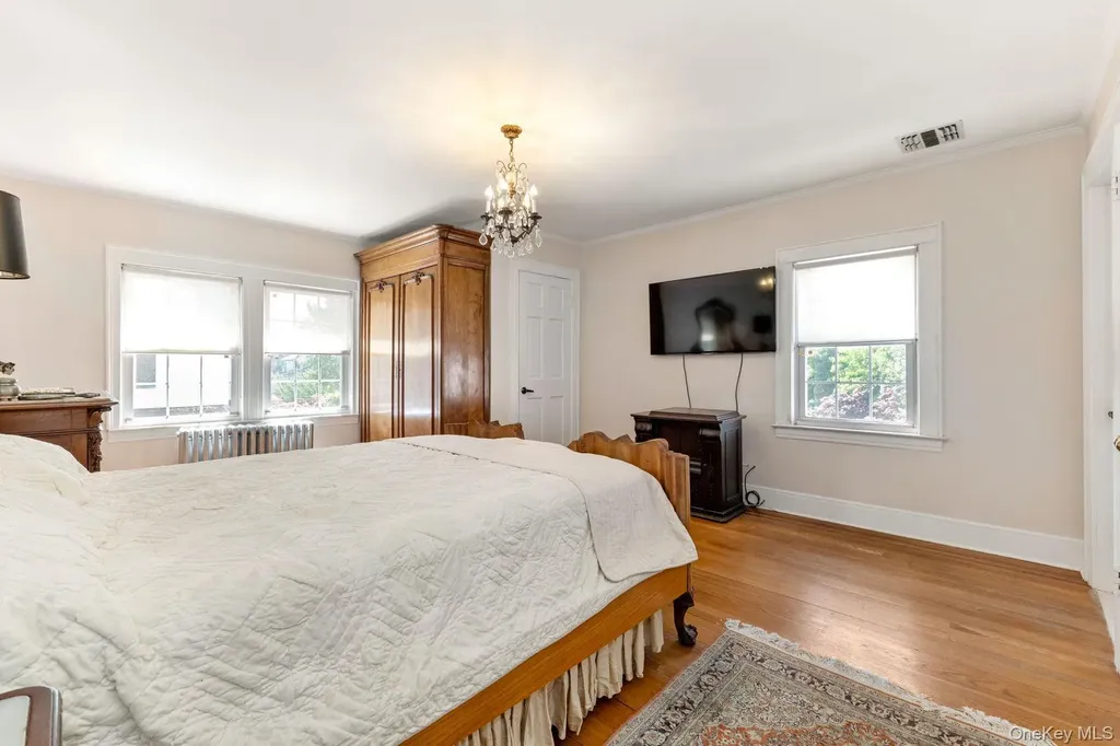 98 Washington Avenue S Lawrence NY 11559