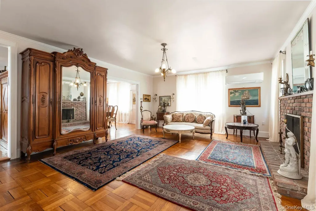 98 Washington Avenue S Lawrence NY 11559
