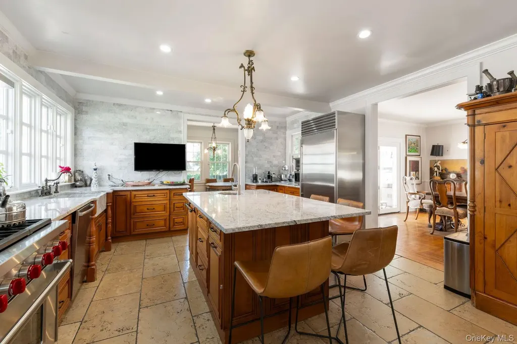98 Washington Avenue S Lawrence NY 11559