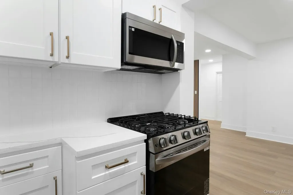 1296 Midland Avenue Yonkers NY 10704