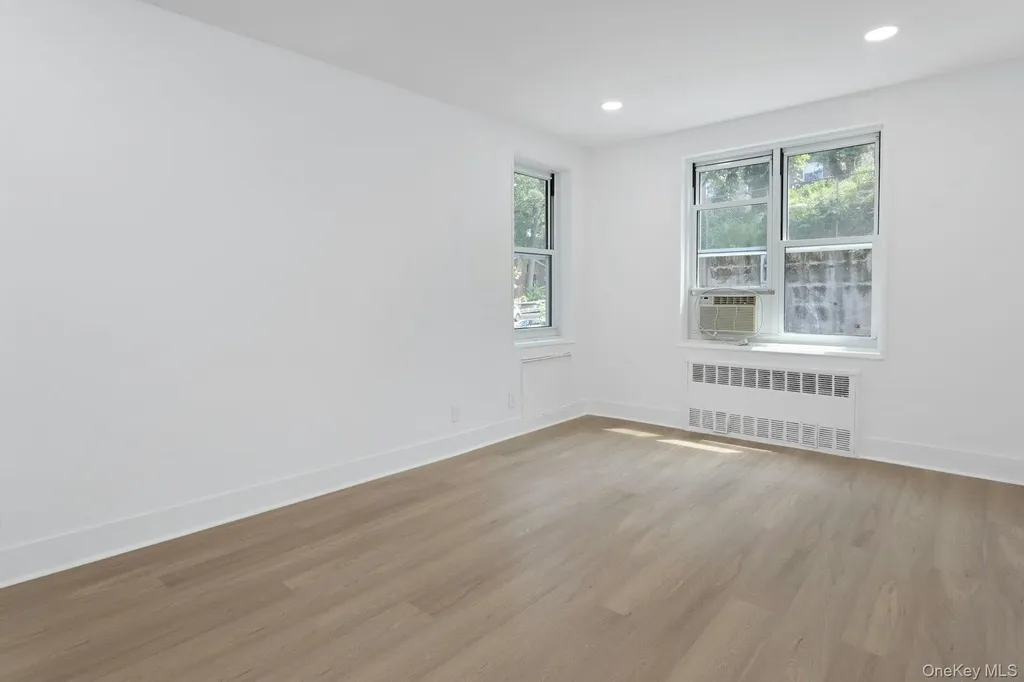 1296 Midland Avenue Yonkers NY 10704