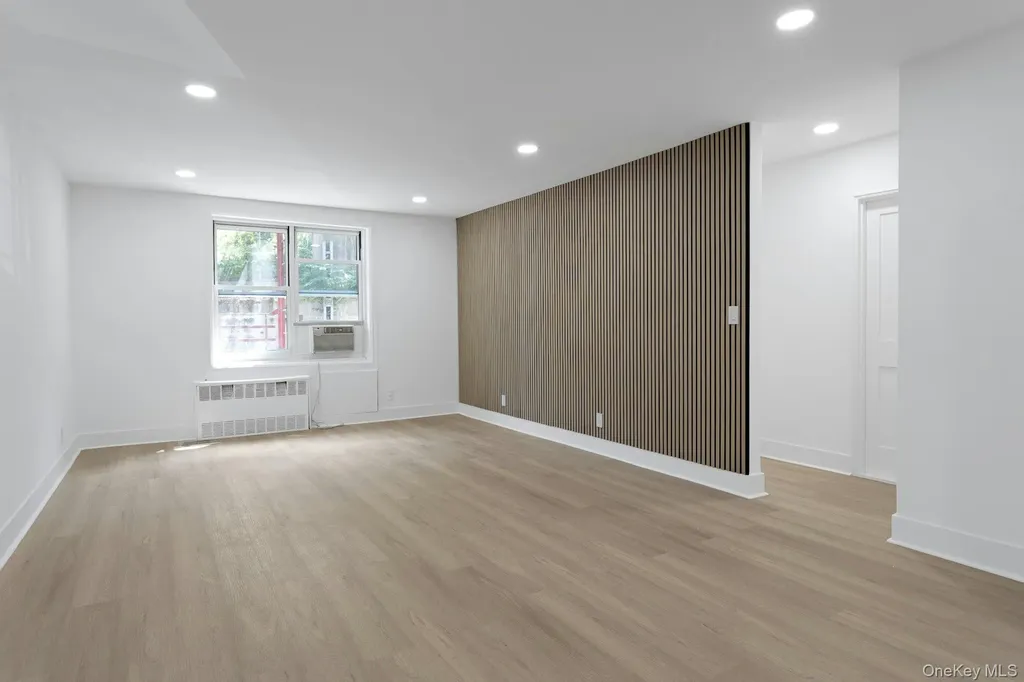 1296 Midland Avenue Yonkers NY 10704