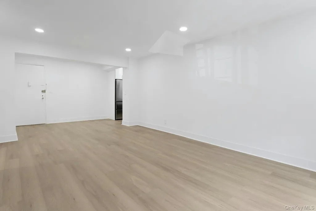 1296 Midland Avenue Yonkers NY 10704