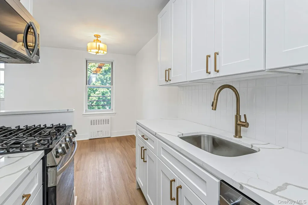 1300 Midland Avenue Yonkers NY 10704