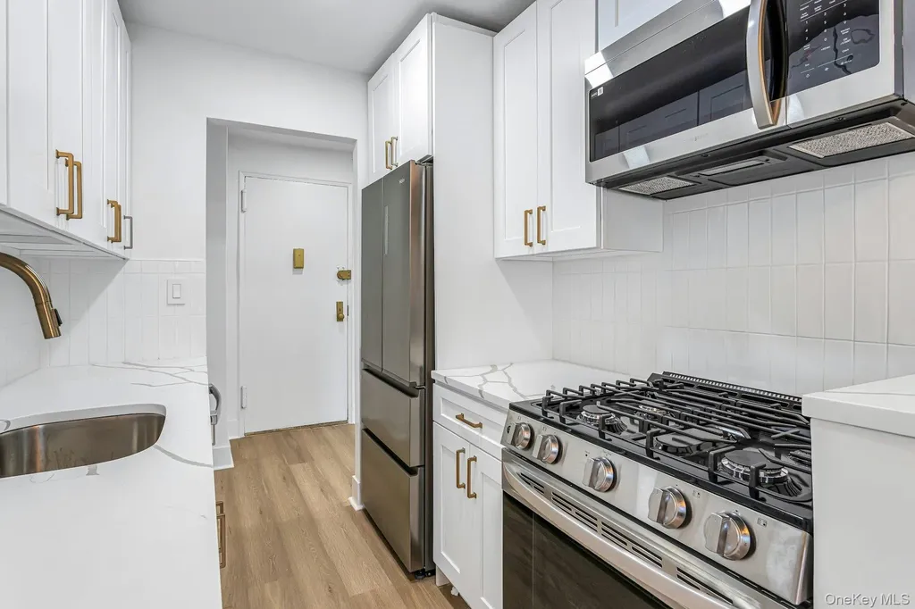 1300 Midland Avenue Yonkers NY 10704