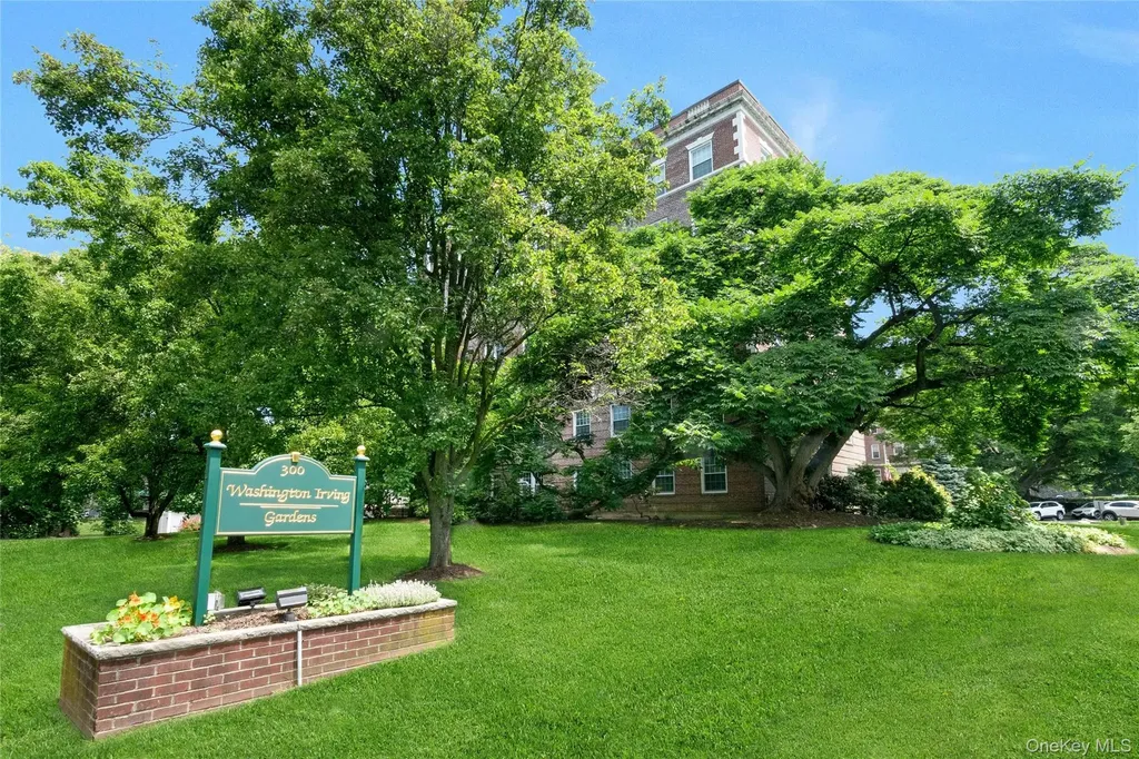 300 S Broadway Tarrytown NY 10591