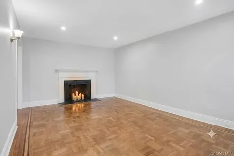 300 S Broadway Tarrytown NY 10591