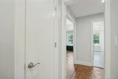 300 S Broadway Tarrytown NY 10591